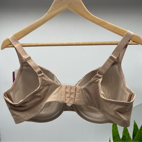 Olga Plus Size Cloud 9 Underwire Contour Bra with Lace Toasted Almond size 42C - Picture 3 of 6